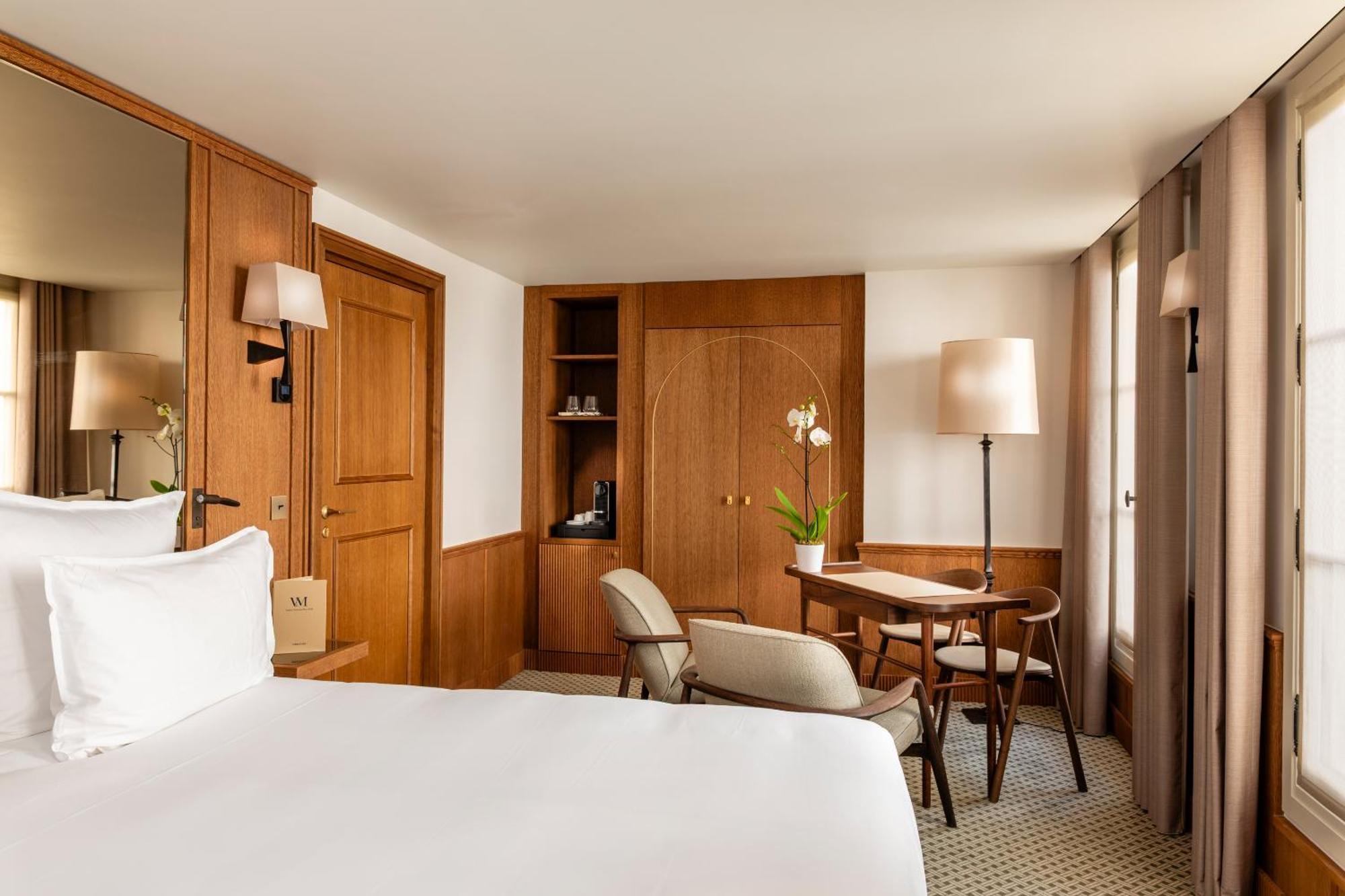 Madame - Saint-germain-des-pres Paris