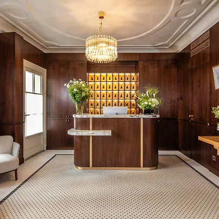 Hotel La Madame 4*