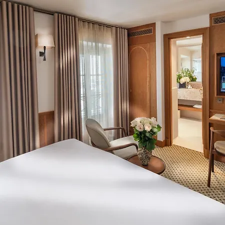 La Madame Hotel 4*